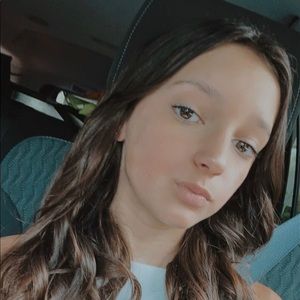 Meet your Posher, Em